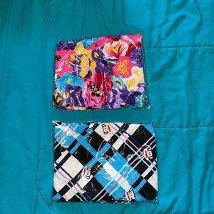 2 pairs of leggings !